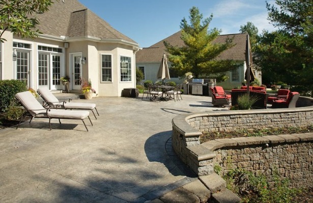 Concrete vs. Other Patio Options: Which Material Suits Your Home Best | Vipon