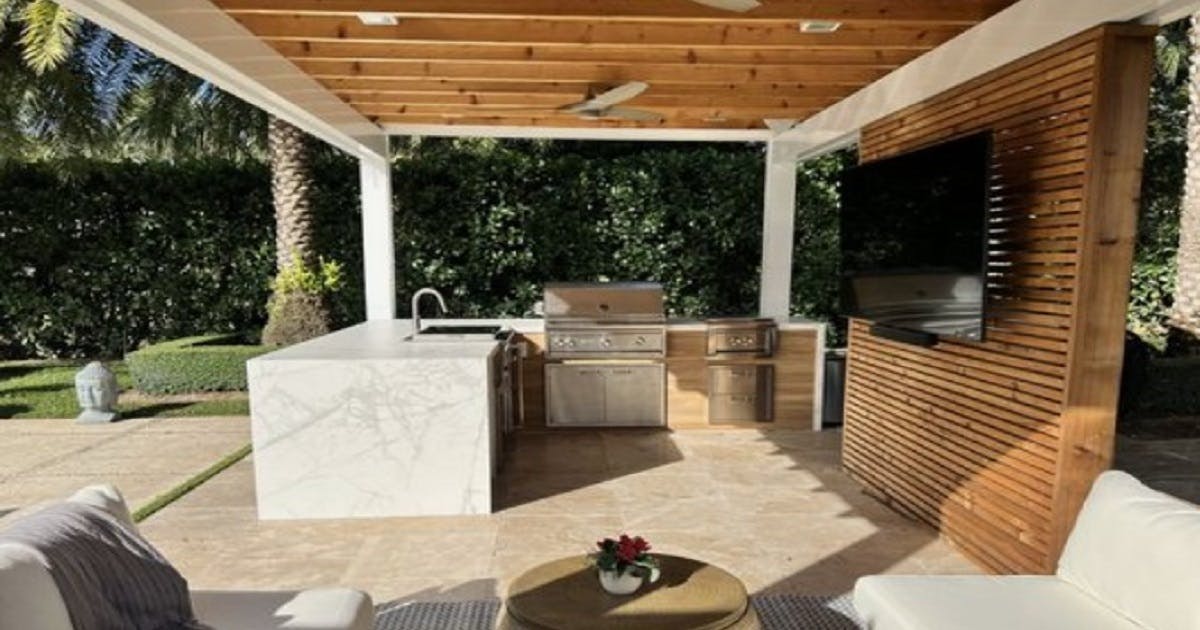 Transform Your Outdoors with Expert Outdoor Kitchen Contractors