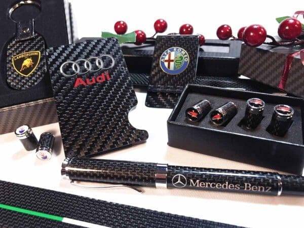 How Do Carbon Fiber Credit Holders Improve Your Security and Organization? – @exoticcarbonfiber on Tumblr