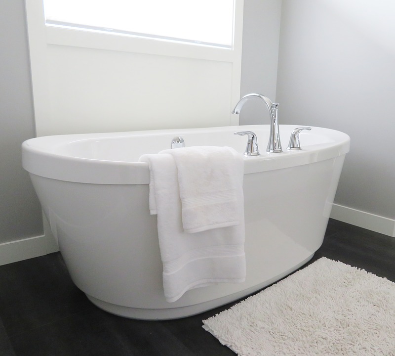 Three Reasons Why You Should or Should Not Get a Bathtub -