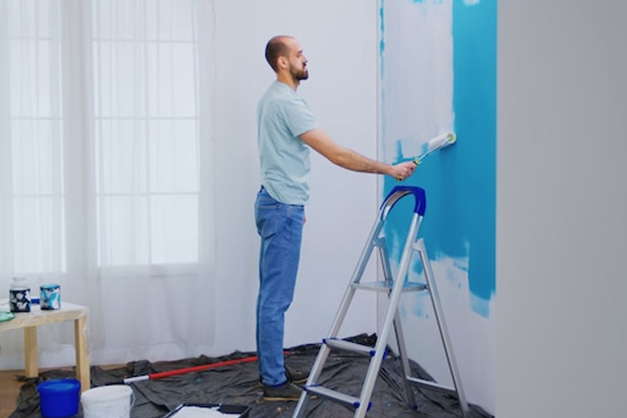 When to Hire a Painting Contractor for Large-Scale Home Projects