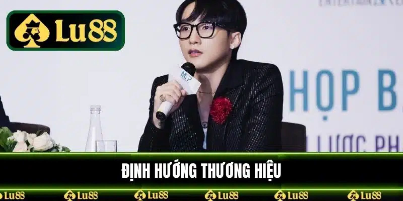 CEO Sơn Tùng MTP Cover Image