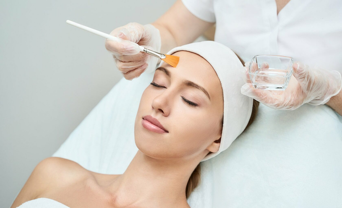 ,,The Popularity of Cosmetology Courses | by Lakme Academy Sambhajinagar | May, 2025 | Medium