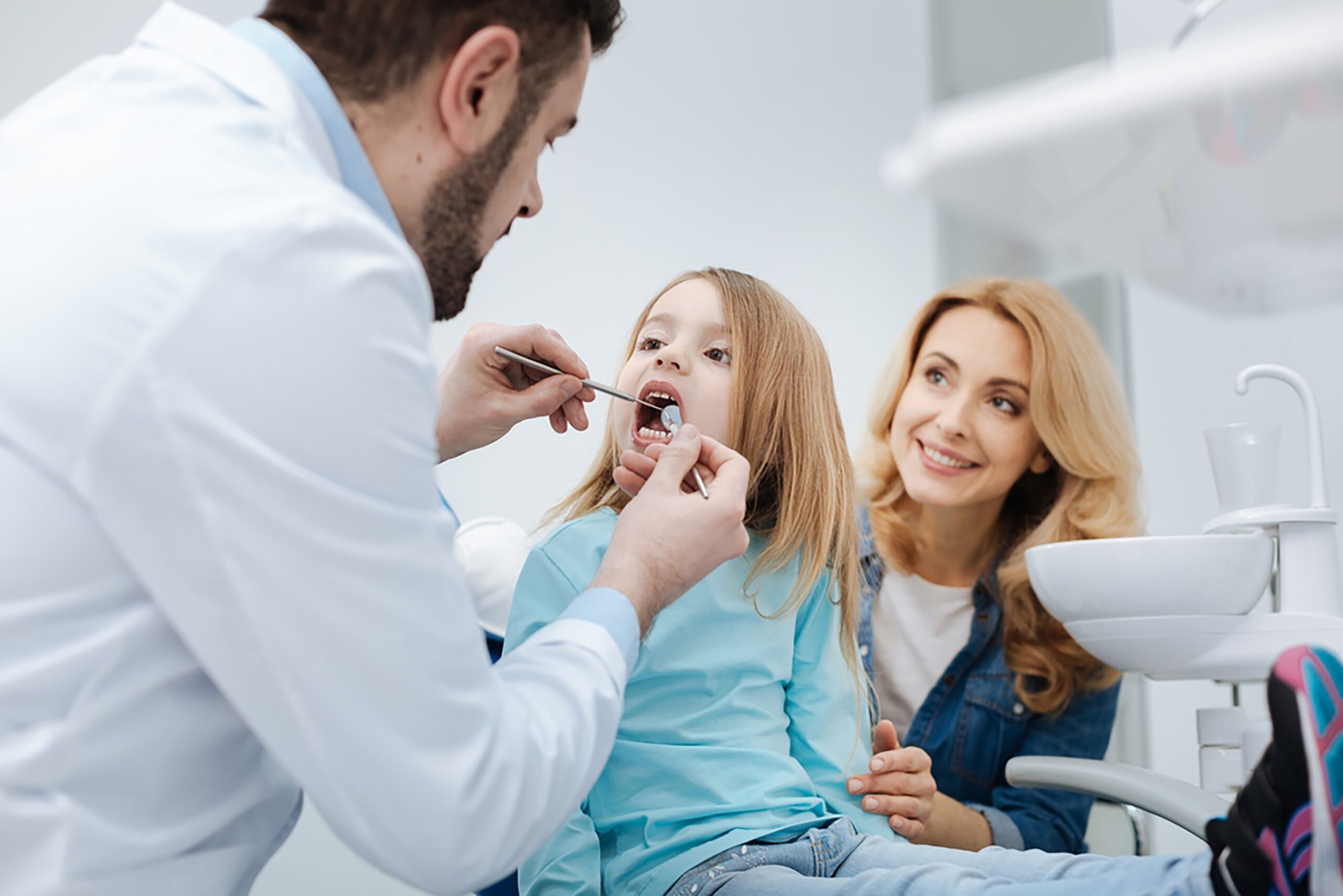 How to Deal With a Kids Dental Emergency? - Easyfie