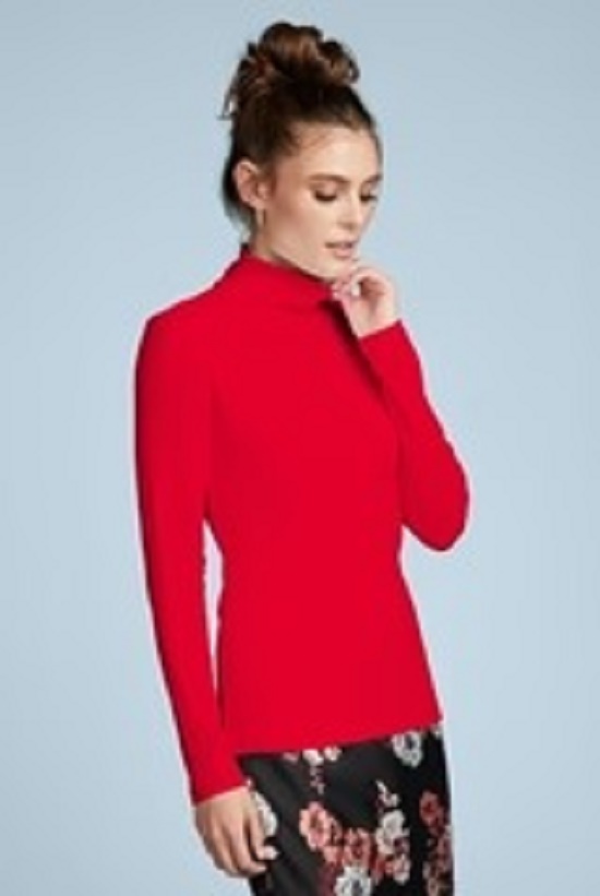 The Ultimate Guide to Styling a Fitted Turtleneck Top - Post by Judypapparel
