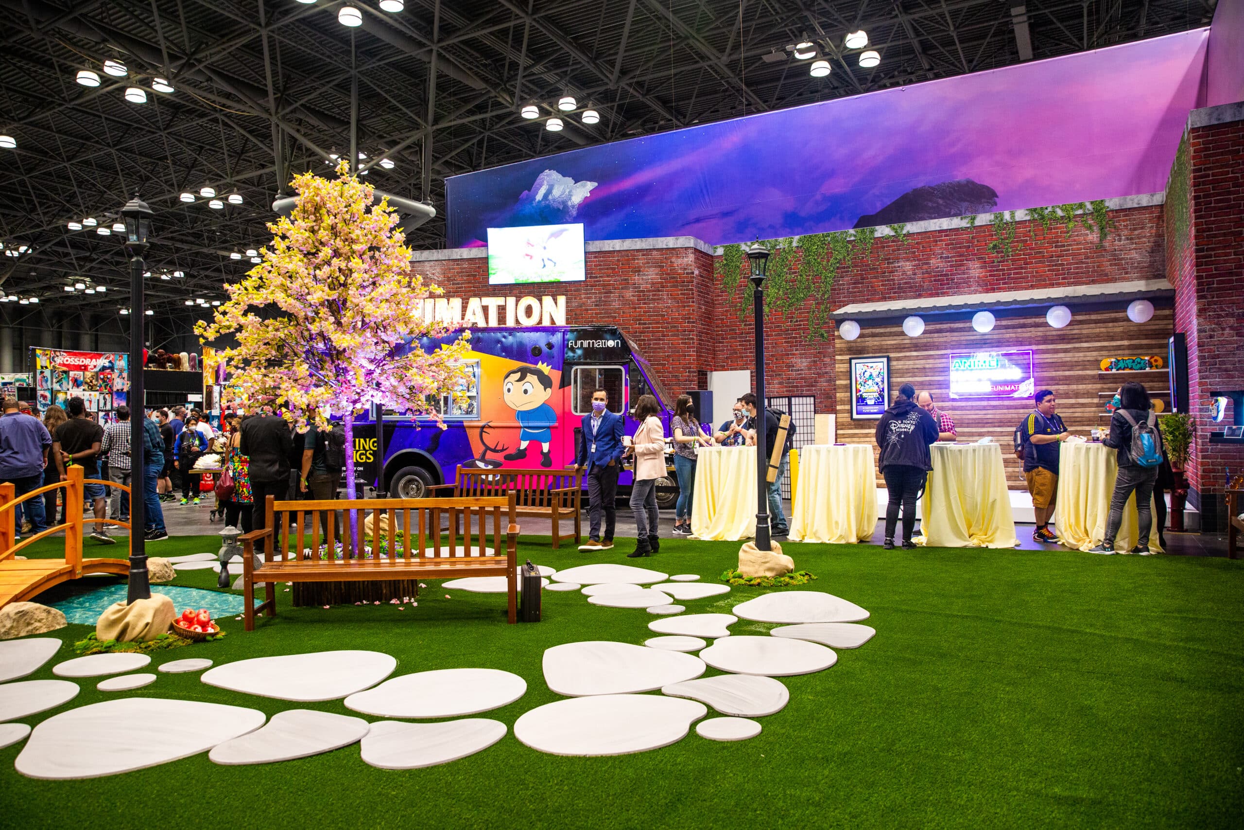 5 Exhibit Fabrications To Up Your Trade Show Game - Foster Display Group