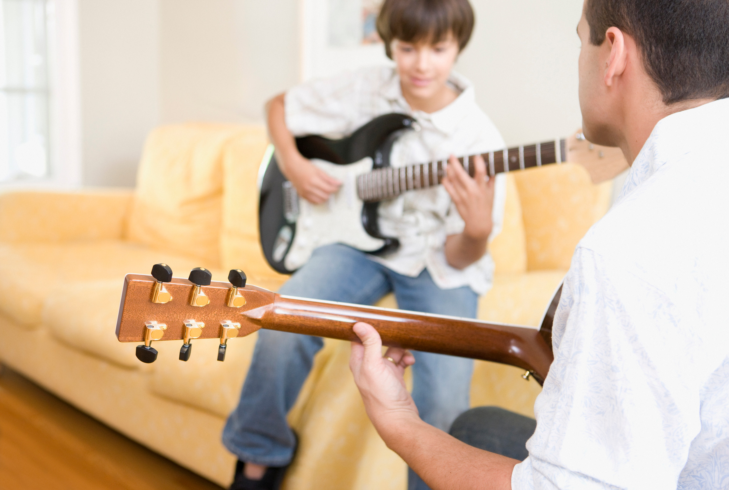 Guitar Lessons in Harpenden | Kids, Beginner & Adult Guitar Teacher