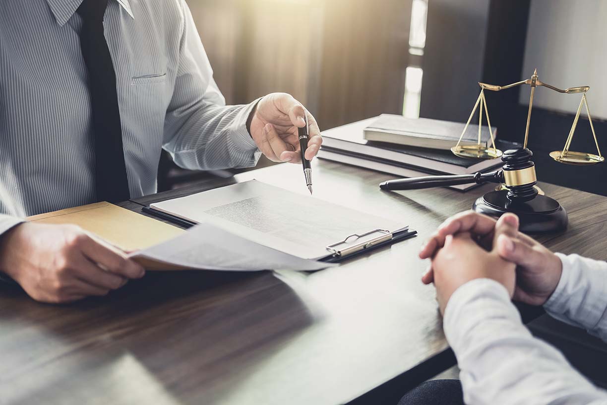 如何选择靠谱的移民律师？ - Legal Point Lawyers